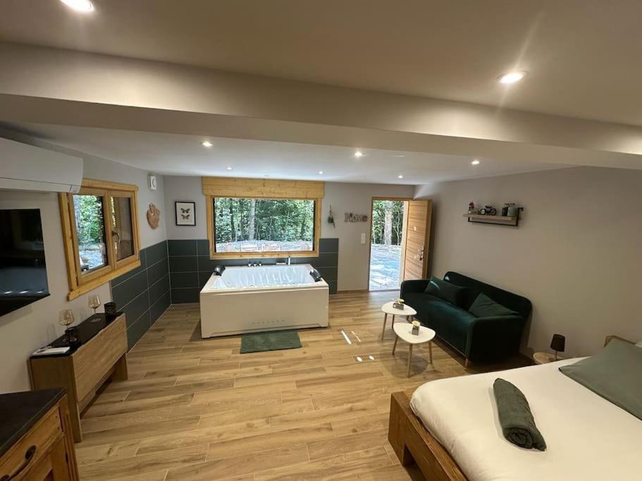 Jacuzzi En Foret L'Esperou 외부 사진