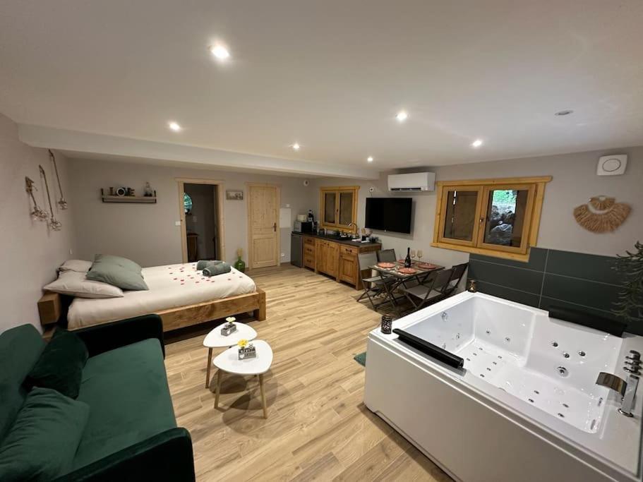 Jacuzzi En Foret L'Esperou 외부 사진
